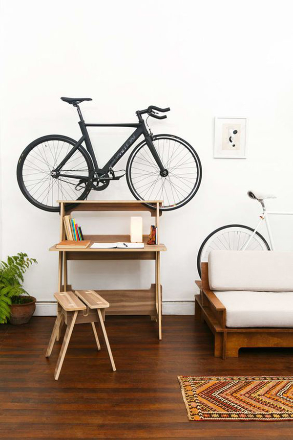 desain-rak-sepeda-di-meja-kerja-minimalis