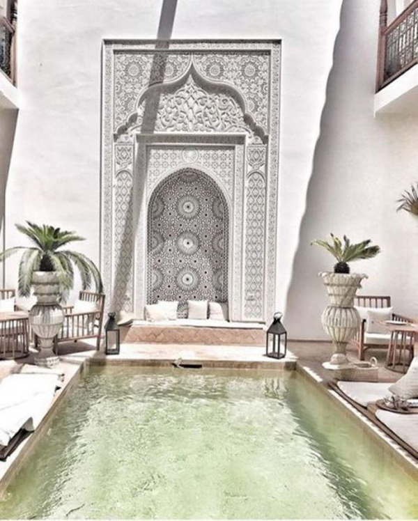 kolam-renang-bohemian-dengan-aksen-maroko