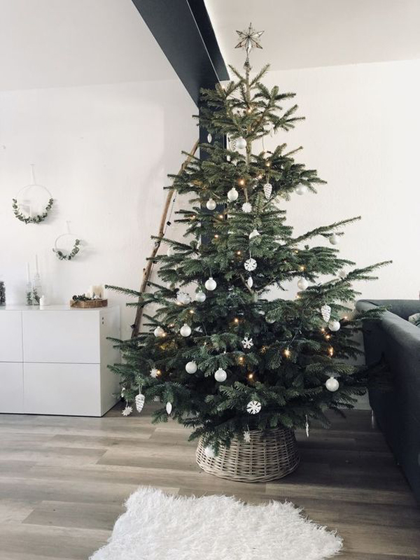 dekorasi-pohon-natal-skandinavia