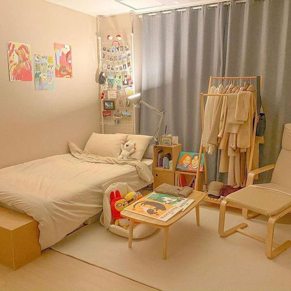 kamar-tidur-estetik-ala-korea-dengan-pencahayaan-lembut