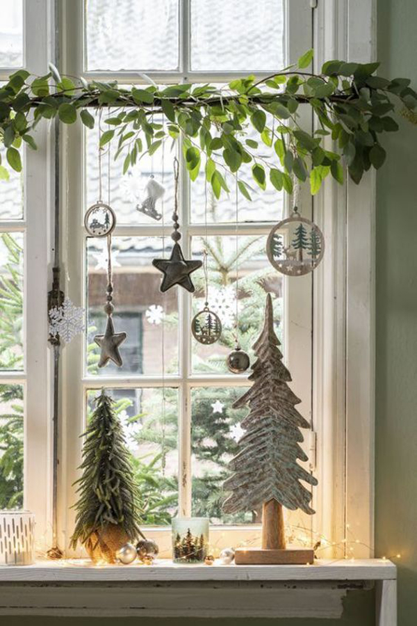 dekorasi-jendela-natal-skandinavia-bernuansa-alami