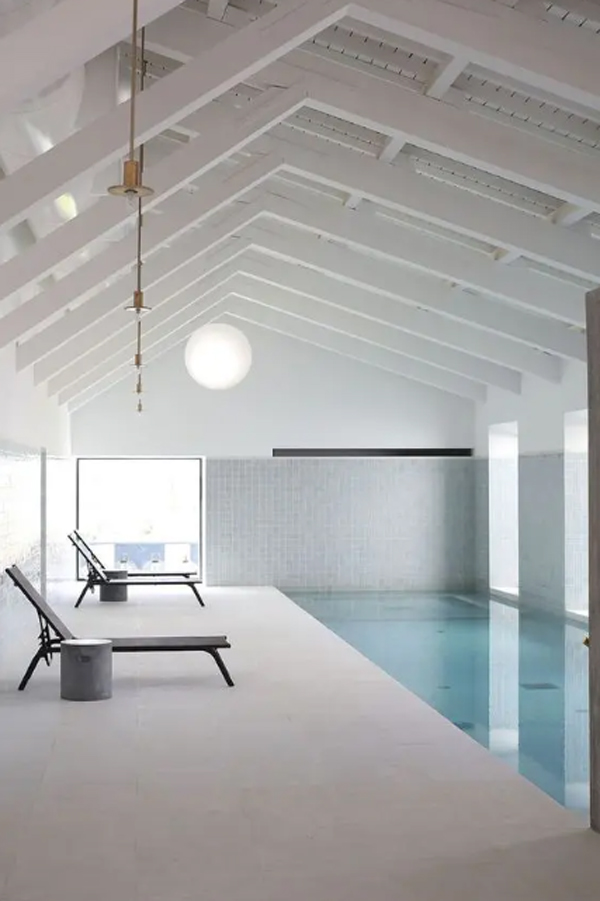 kolam-renang-indoor-bergaya-minimalis