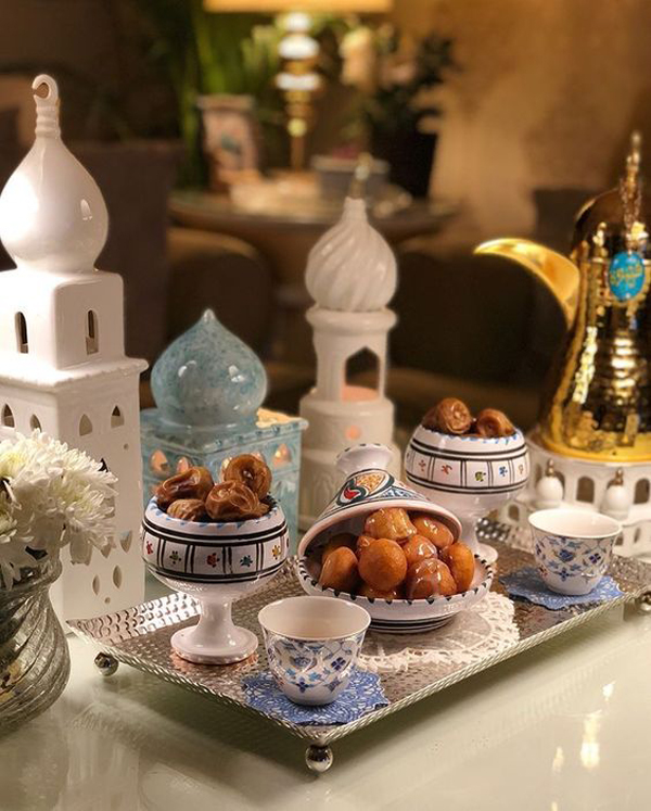 ide-meja-makan-ramadhan-estetik-dengan-keramik