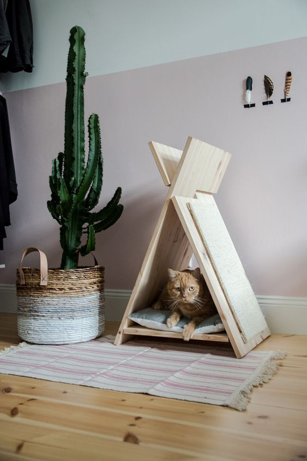 tempat-tidur-kucing-DIY-dari-kayu-bentuk-tenda
