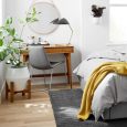 kamar-tidur-minimalis-warna-abu-abu-dengan-meja-kerja
