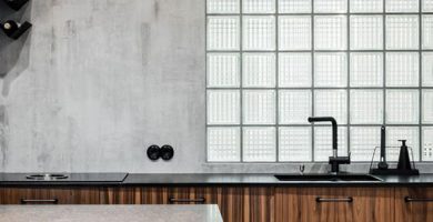 dapur-minimalis-dengan-dinding-glass-block
