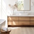 desain kamar mandi alami dengan ubin dan lemari kayu